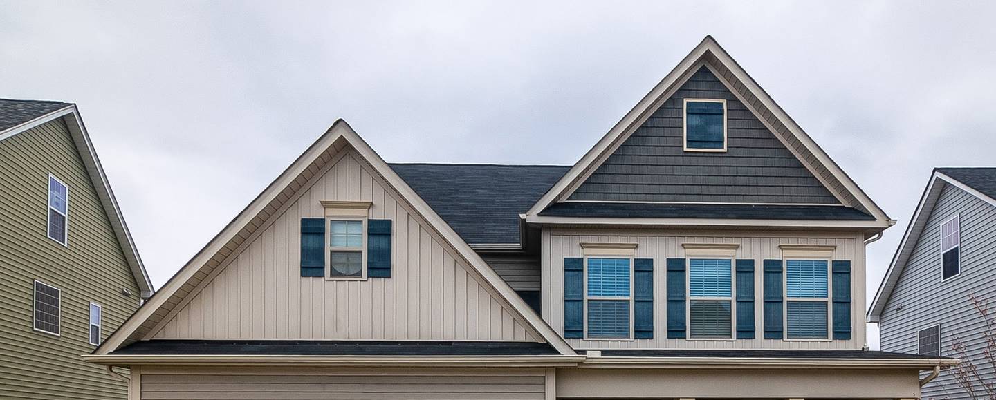 Featured image for “What to Look for In a Roof When Buying a Home?”