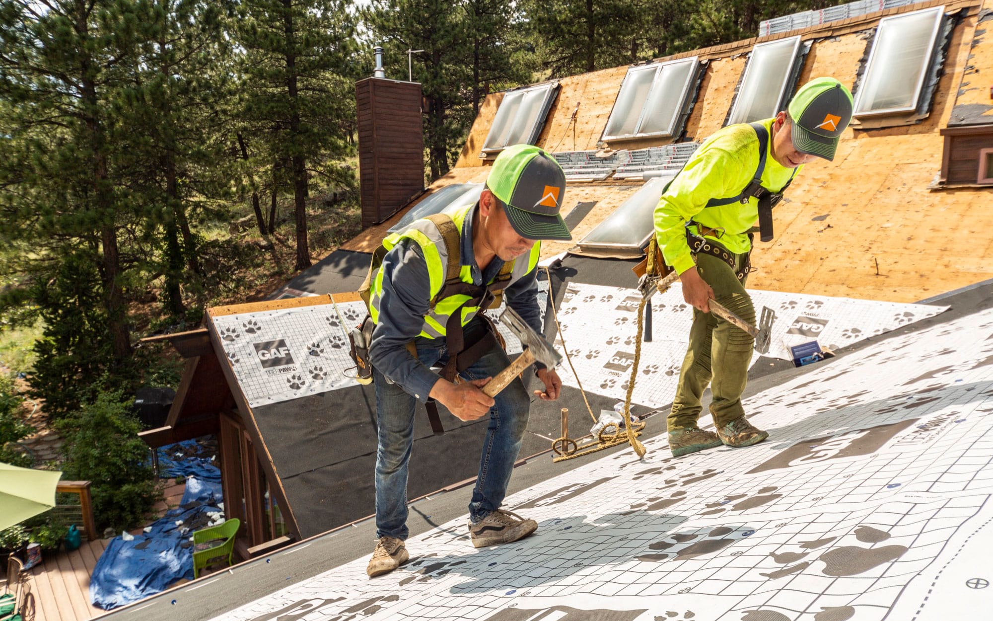 WestPro contractors install a new roof